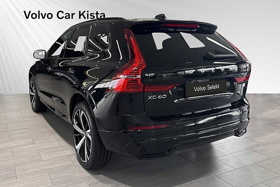 Volvo XC60 4 of 30