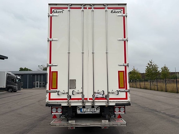 Ekeri Skåptrailer öppningsbar sida LJT65A 4 of 8