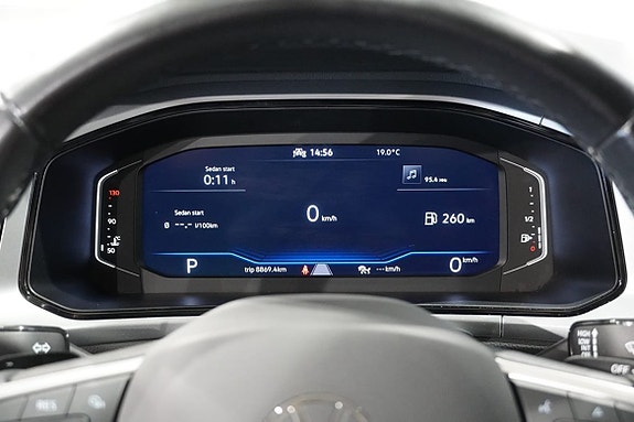 Volkswagen T-Roc 18 of 18