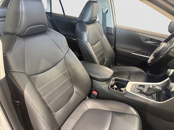 Toyota RAV4 14 of 15