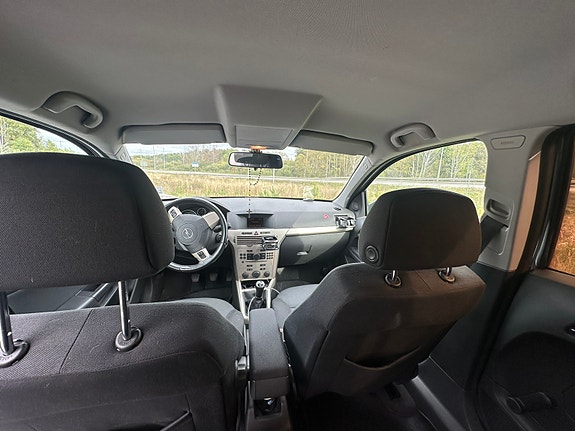 Opel Astra 5 of 5