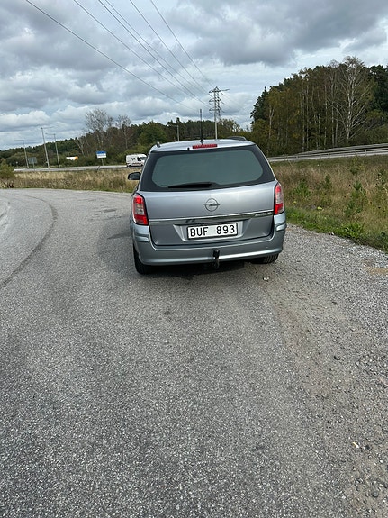 Opel Astra 3 of 5
