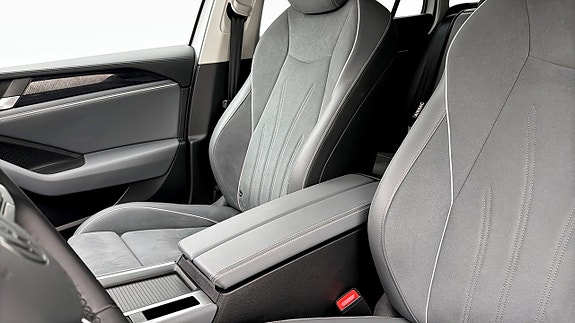 Volkswagen Passat 8 of 19