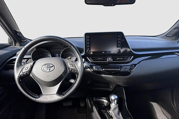 Toyota C-HR 9 of 12
