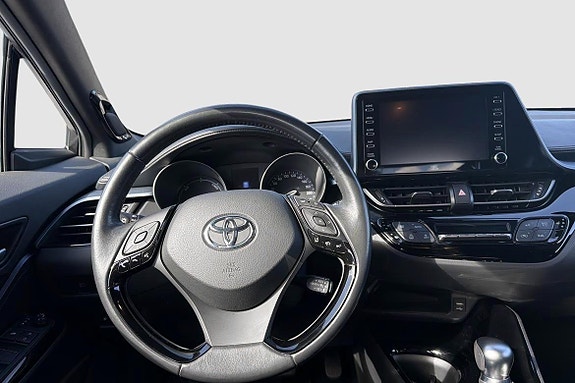 Toyota C-HR 10 of 12
