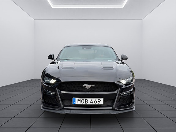 Ford Mustang 8 of 26
