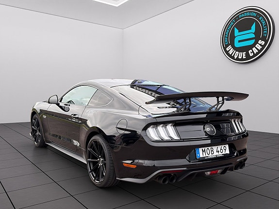 Ford Mustang 5 of 26