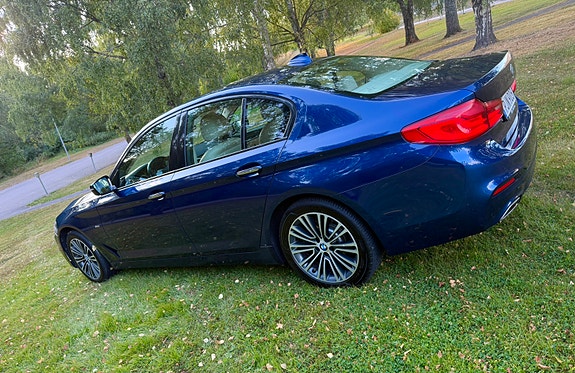BMW 520d 2 of 7