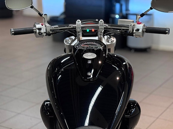 Suzuki M1800 R Intruder V&H Väska LED Black Boss-Fälgar *SE UTR* 14 of 22