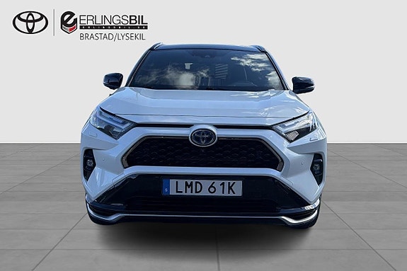Toyota RAV4 Plug-in Hybrid 5 of 13