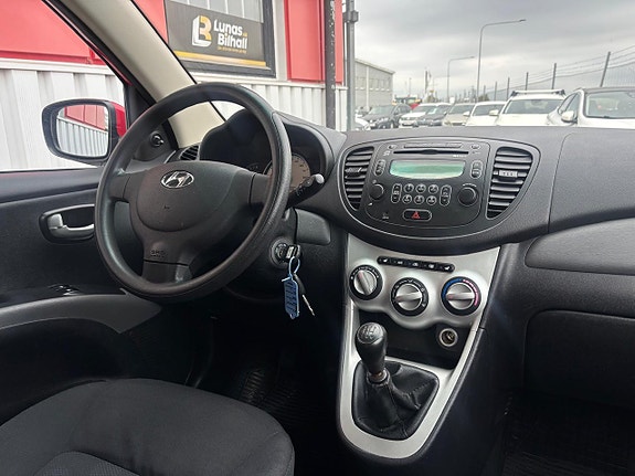 Hyundai i10 10 of 14