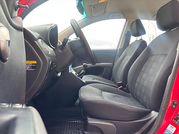 Hyundai i10 13 of 14