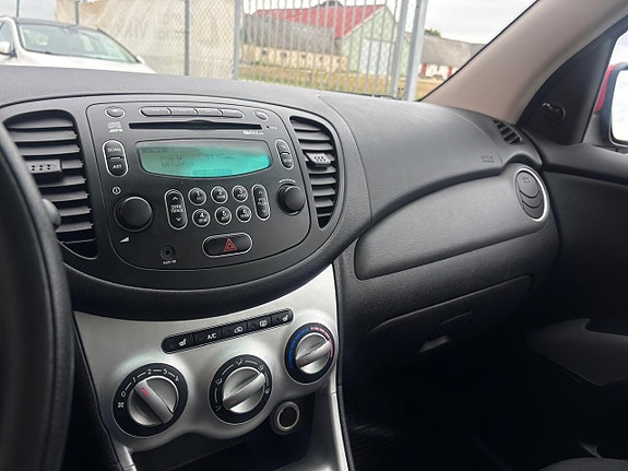 Hyundai i10 11 of 14