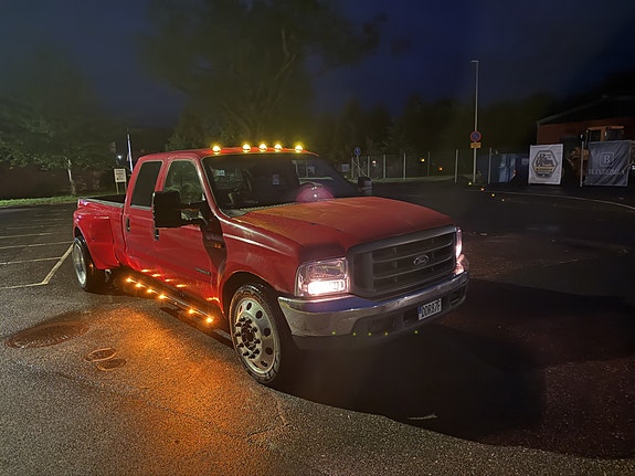 Ford F-350 12 of 13