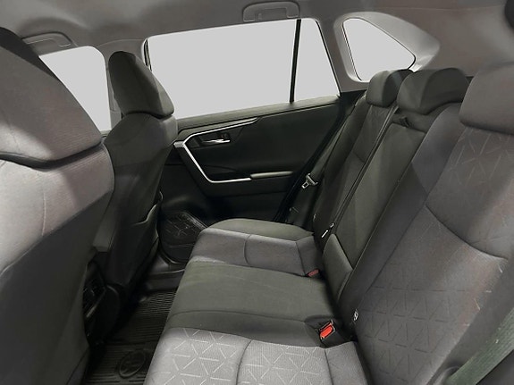 Toyota RAV4 11 of 20
