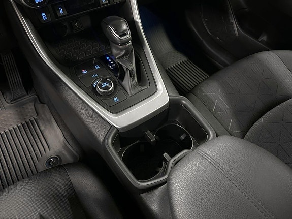 Toyota RAV4 18 of 20