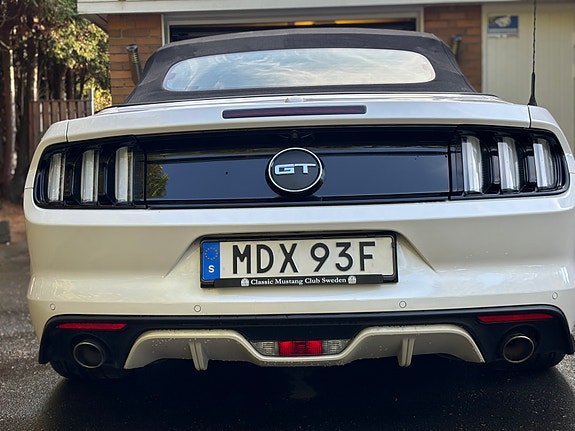 Ford Mustang 6 of 6