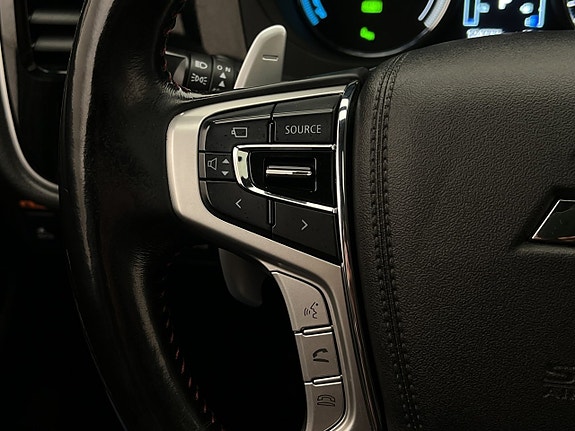Mitsubishi Outlander 18 of 30