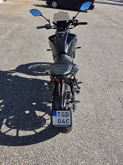 Yamaha MT-07 4 of 5