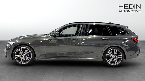 BMW 330xd 6 of 10