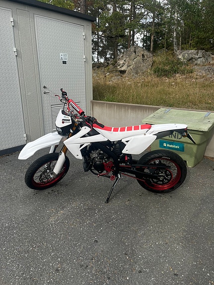 Rieju Drac SM pro LE 2 of 12