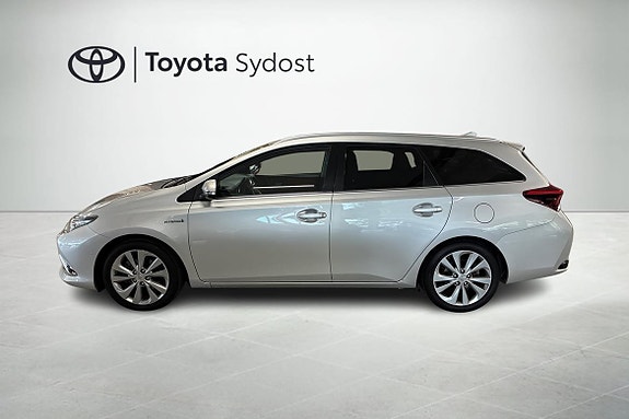 Toyota Auris 3 of 11