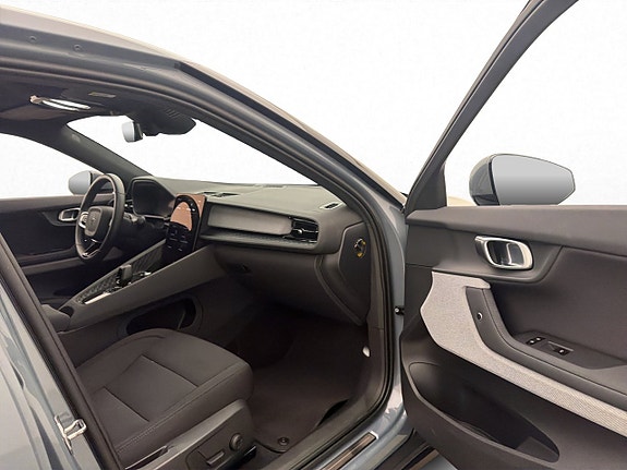 Polestar 2 13 of 30