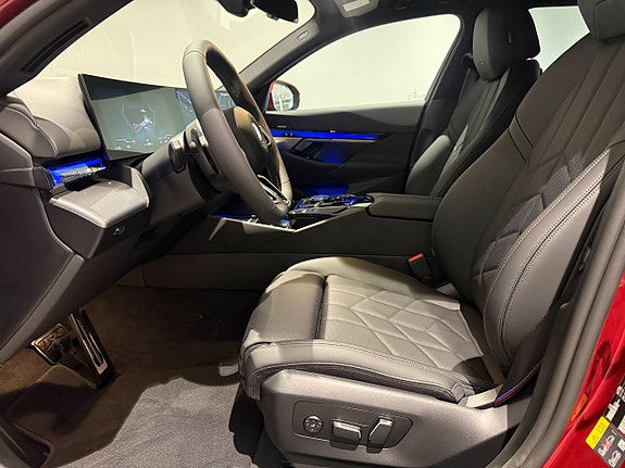 BMW i5 10 of 18