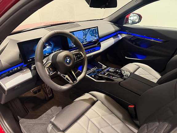 BMW i5 11 of 18
