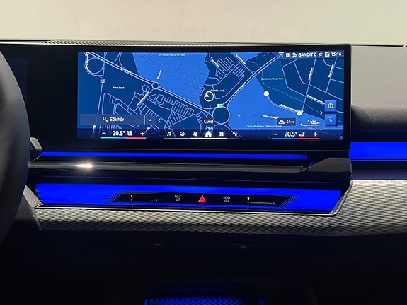 BMW i5 16 of 18