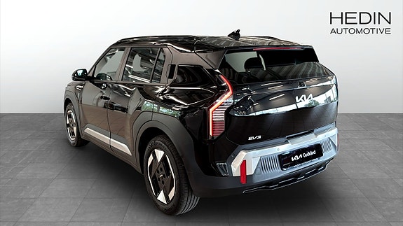 Kia EV3 6 of 12