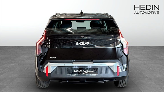 Kia EV3 5 of 12