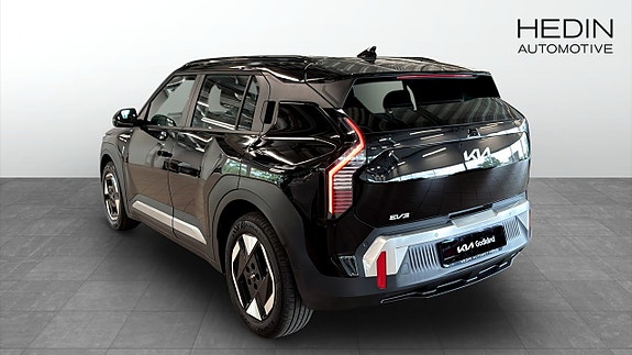 Kia EV3 6 of 12