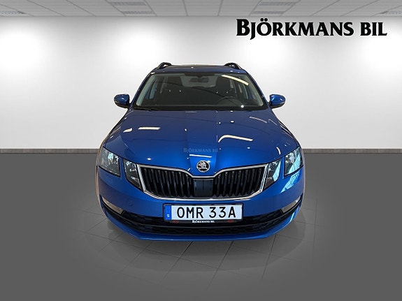 Skoda Octavia 2 of 15