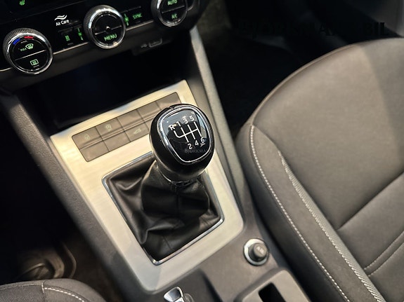 Skoda Octavia 12 of 15