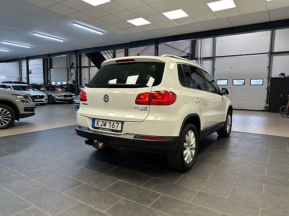 Volkswagen Tiguan 10 of 30
