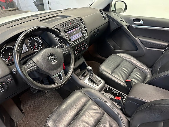 Volkswagen Tiguan 12 of 30