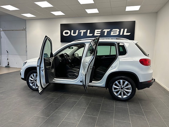 Volkswagen Tiguan 3 of 30