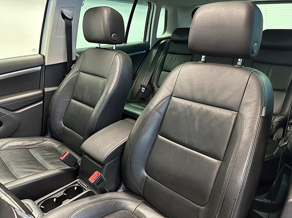 Volkswagen Tiguan 14 of 30