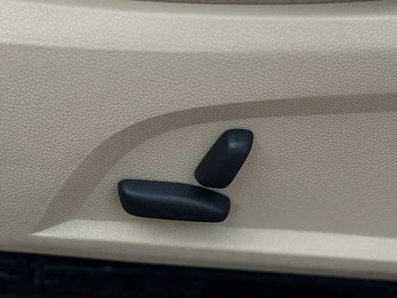 Ford Mondeo 12 of 15