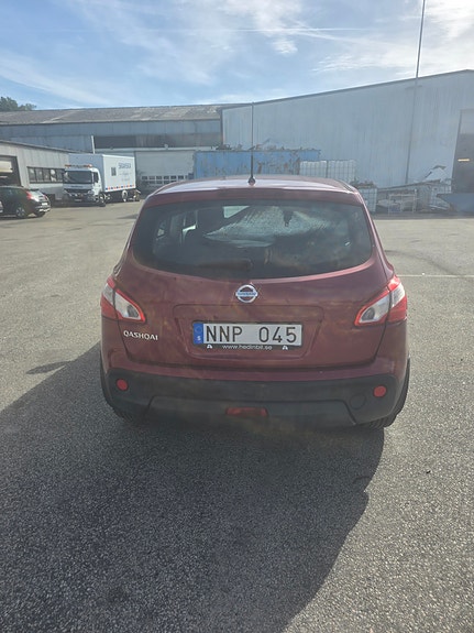 Nissan Qashqai 4 of 8