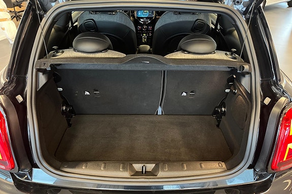 MINI Cooper SE 25 of 27