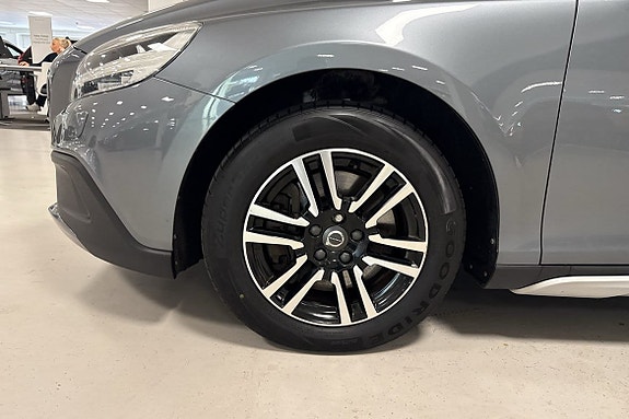 Volvo V40 Cross Country 7 of 7