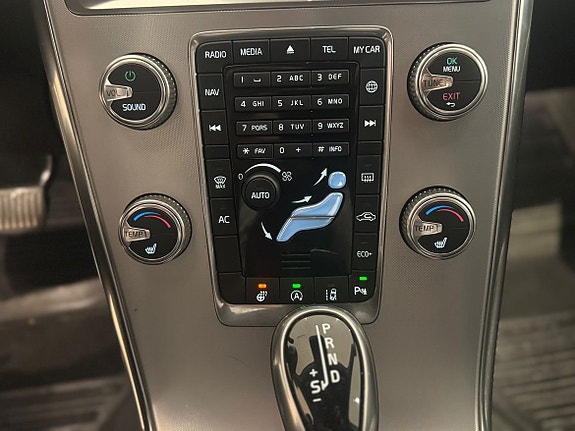 Volvo XC60 17 of 24