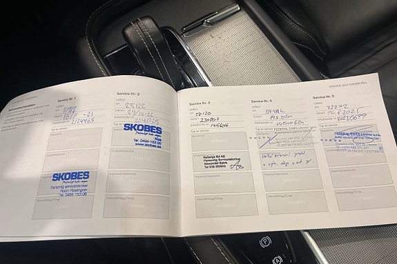 Volvo XC90 19 of 19
