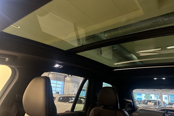 Volvo XC90 17 of 19
