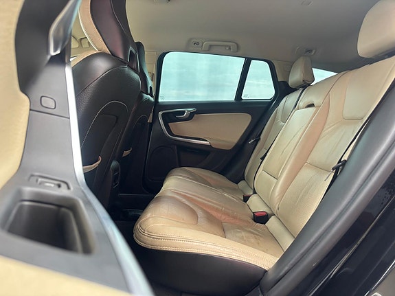 Volvo V60 19 of 26
