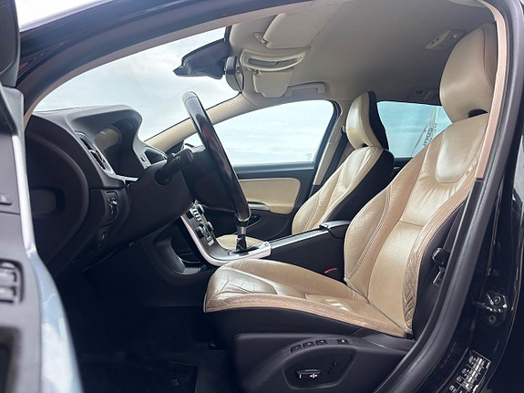 Volvo V60 16 of 26