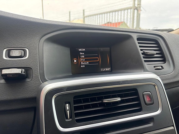 Volvo V60 23 of 26