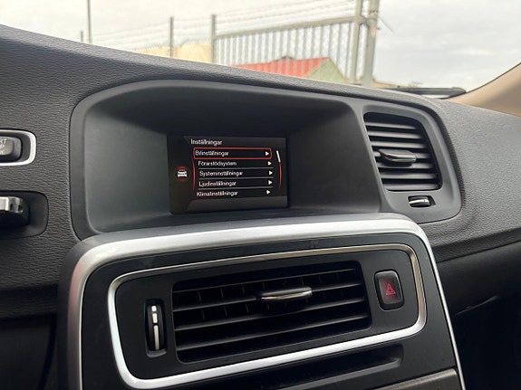 Volvo V60 24 of 26